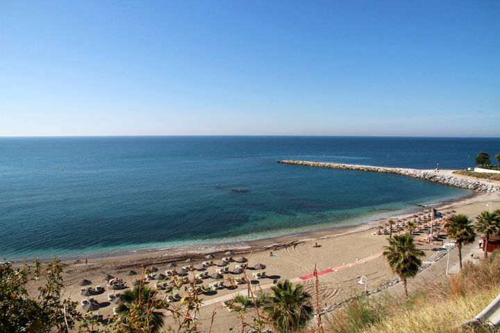 Playa de Torrevigía (Cerca de Sunset Beach Club)